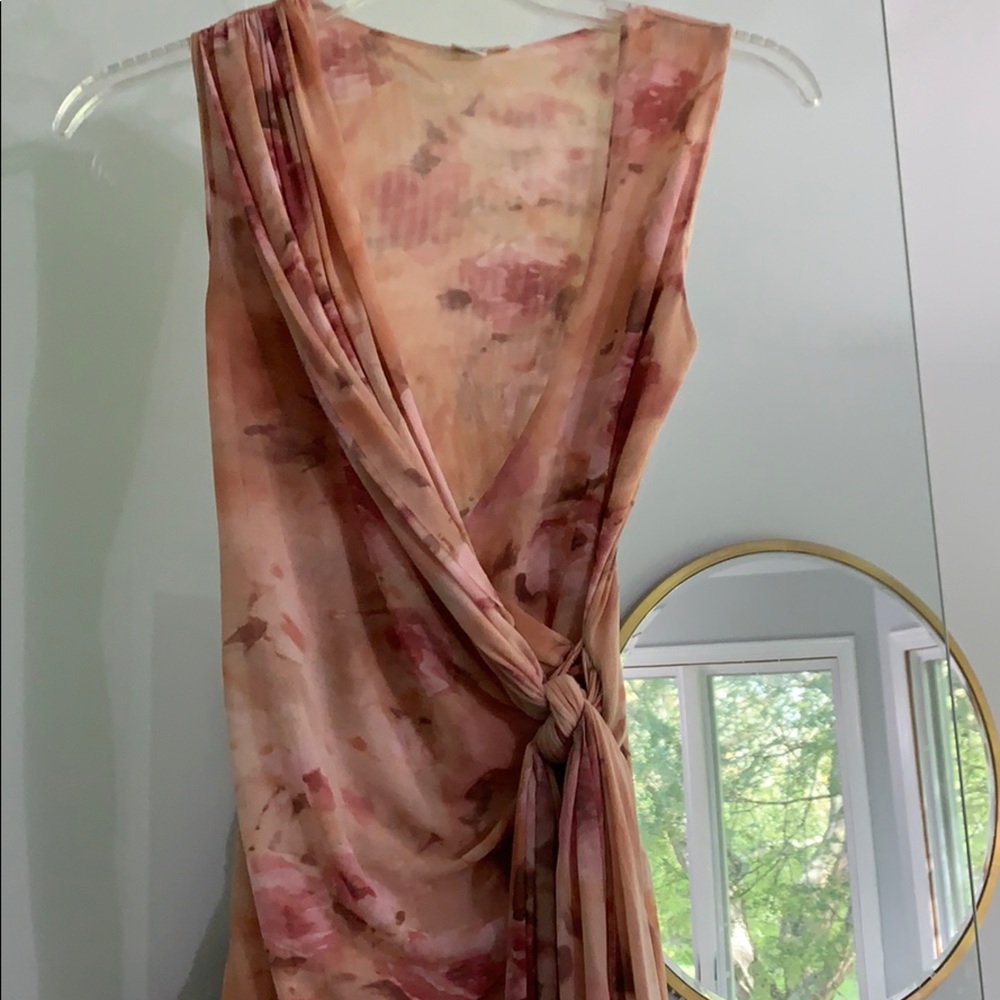 Sweet pea top